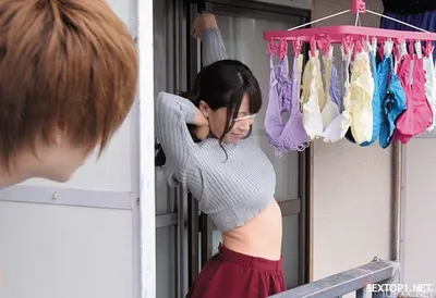 Những cô nàng cạnh nhà thèm địt