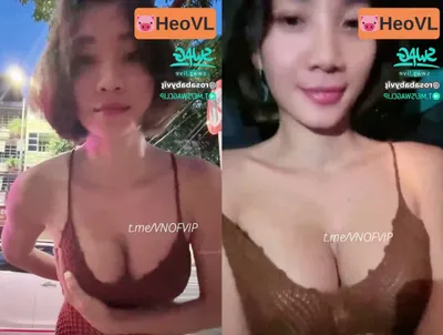 Em rosababy vú bự chụp hình, thay đồ ngoài phố