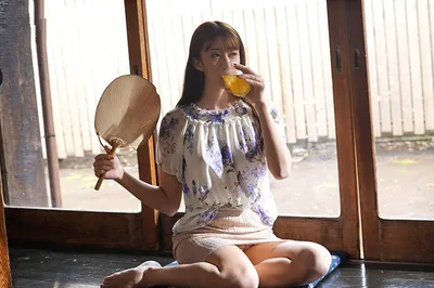 Mùa hè buồn chán ở quê làm tình vợ nhà cạnh bên thiếu thốn vì lấy ông xã già