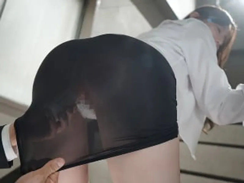 Thầm yêu tiền bối nữ thích mặc váy xuyên thấu