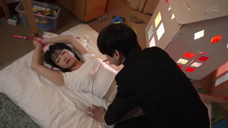 Trả thù anh trai thường xuyên bắt nạt bằng cách xoạc em người yêu anh ấy